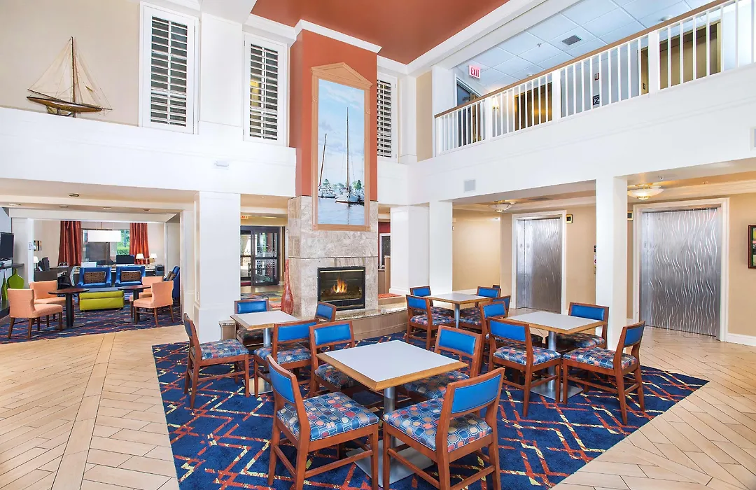 Hampton Inn & Suites Annapolis-1