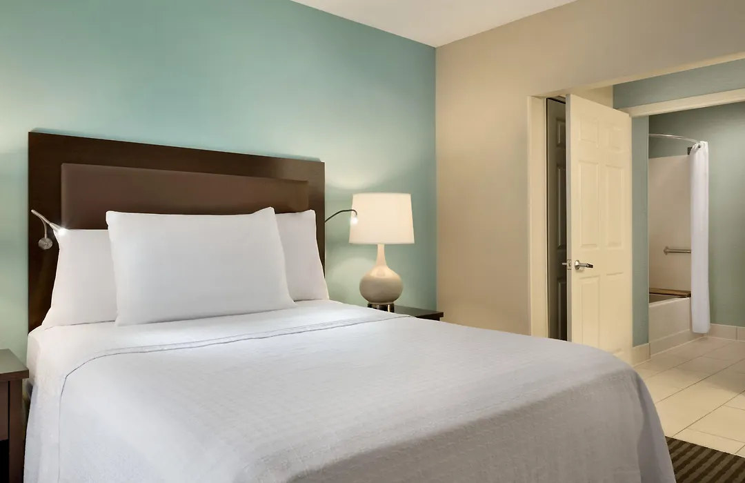 Mainstay Suites-1