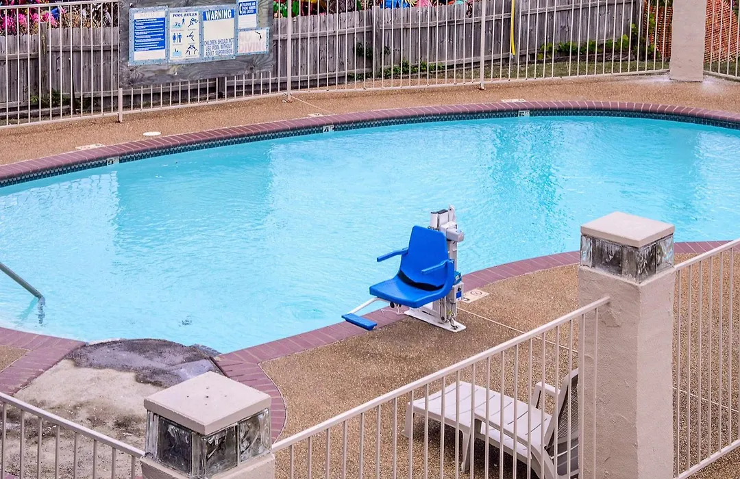 Motel 6-Canton, Tx-1