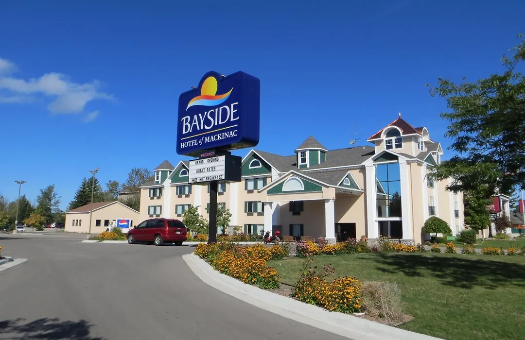 Bayside Hotel Of Mackinac-1