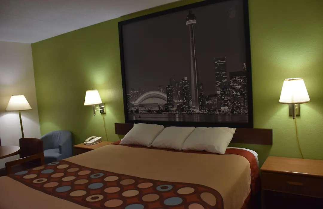 Super 8 By Wyndham Tifton-1