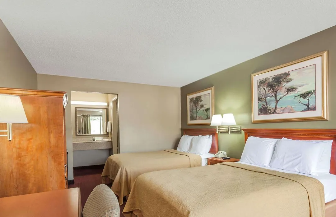 Knights Inn Lebanon-1