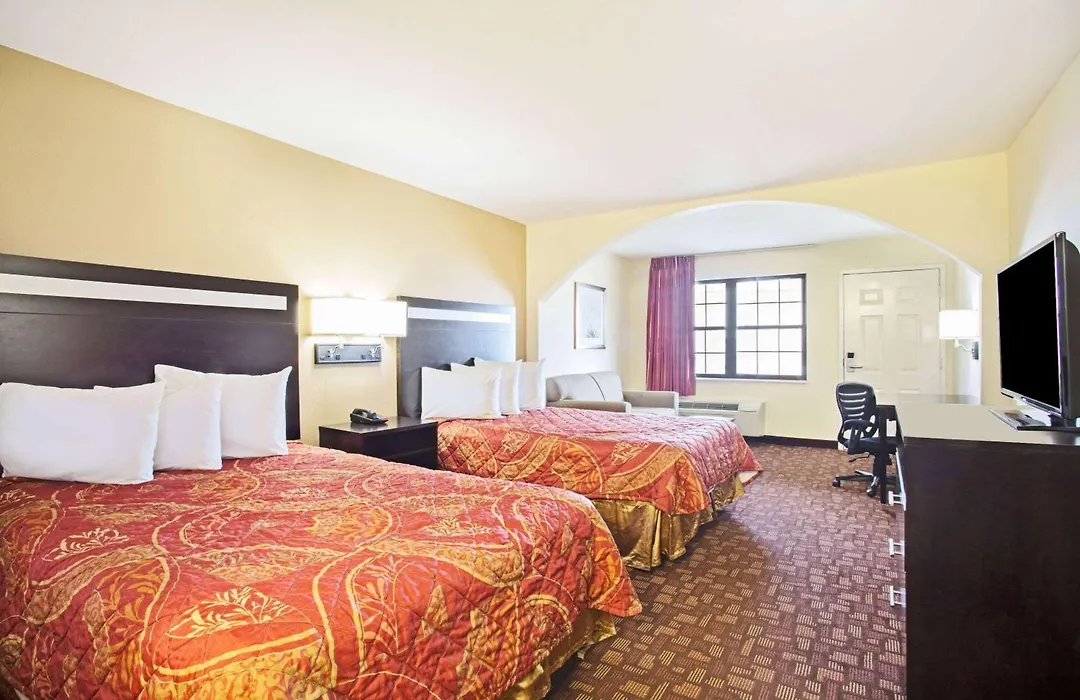 Days Inn By Wyndham Hammond-1