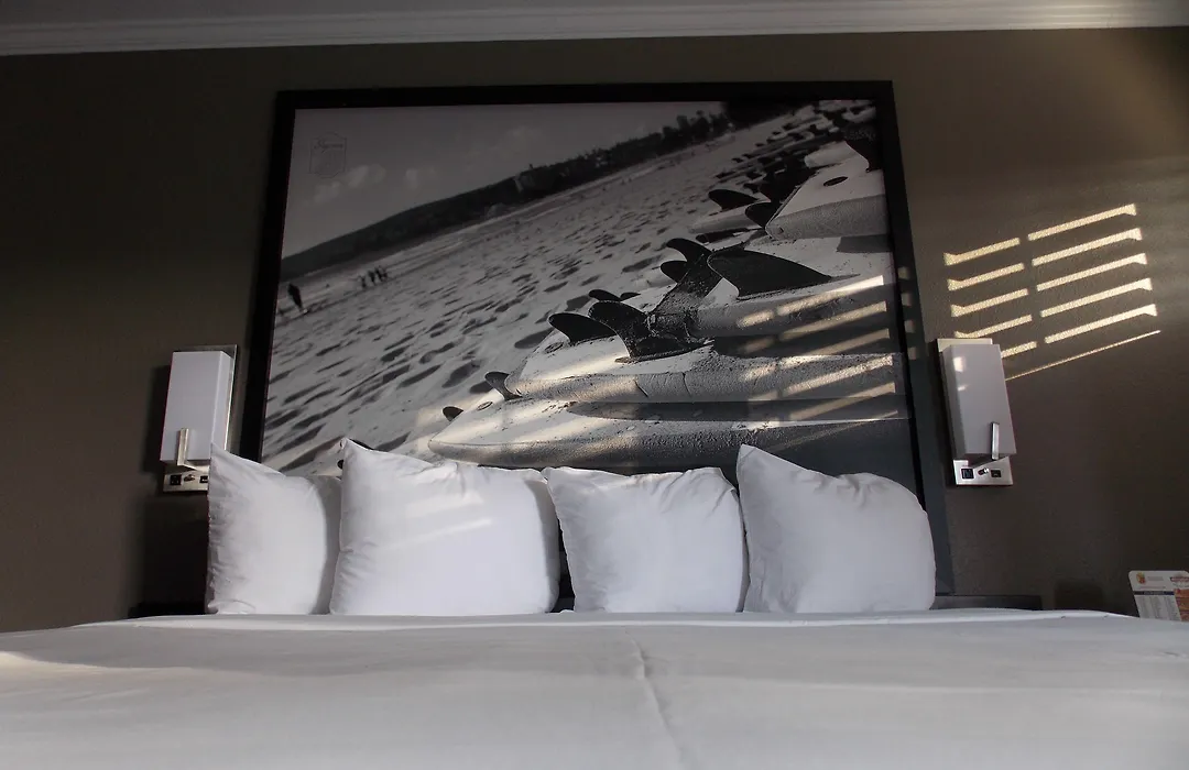 Super 8 By Wyndham Santa Cruz Beach-1