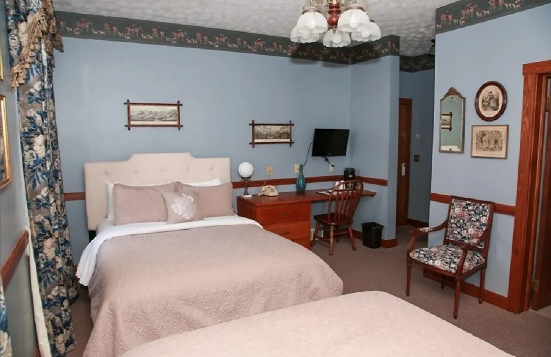 Hotel Millersburg-1