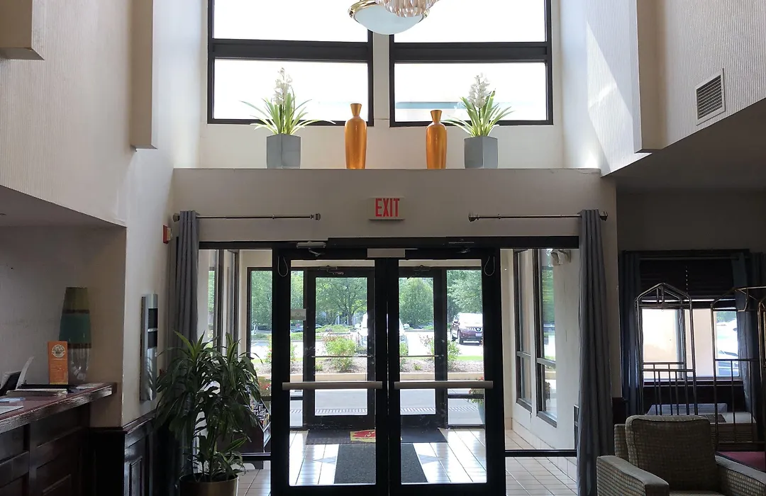 Super 8 By Wyndham Aurora/Naperville Area-1