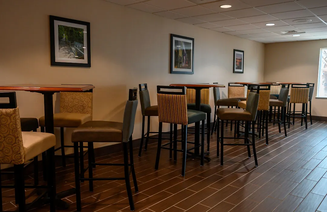 Comfort Inn & Suites Patriots Point-1
