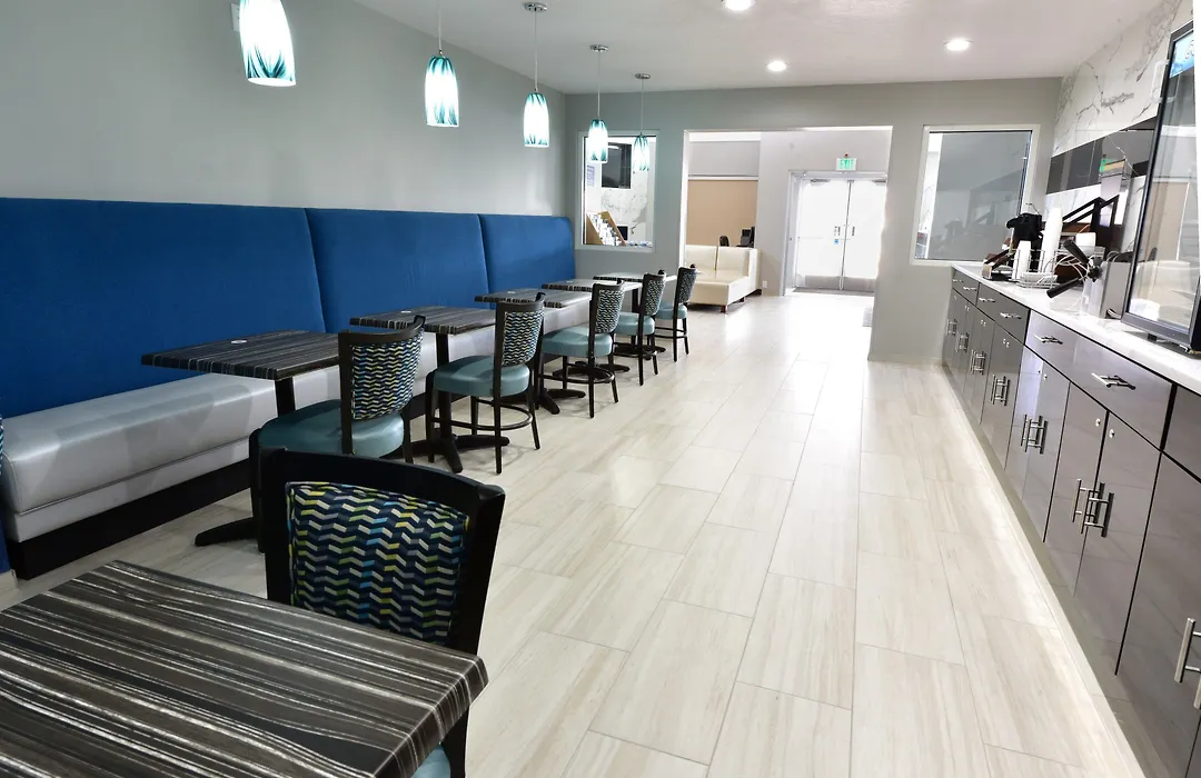 Days Inn By Wyndham Springville-1