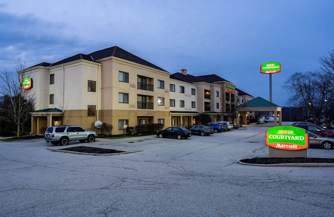 Courtyard By Marriott Cleveland Willoughby-1