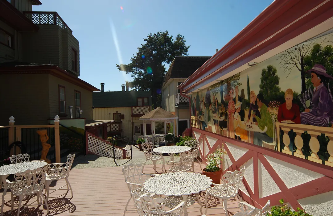 Rose Garden Inn-1
