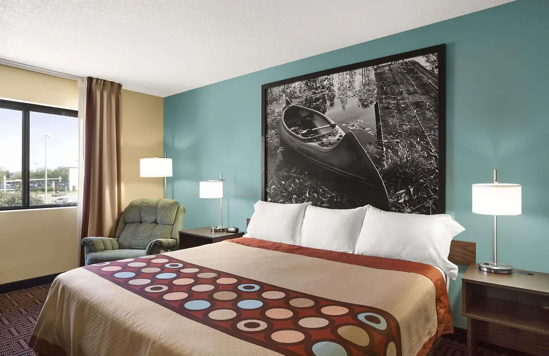 Super 8 By Wyndham Carbondale-1