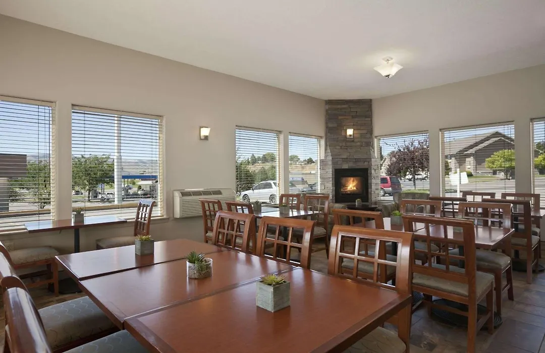 Super 8 By Wyndham Pocatello-1