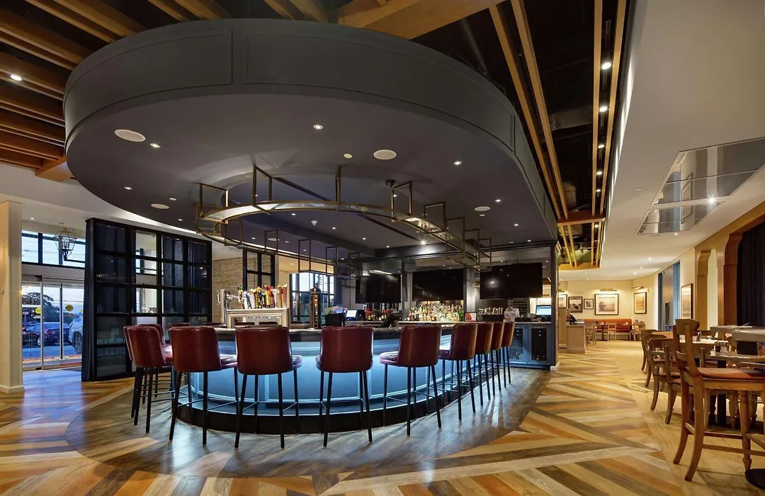 Doubletree By Hilton Toronto Airport, On-1