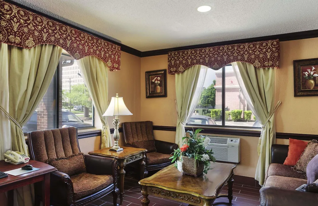 Super 8 By Wyndham Taylor/Detroit Area-1