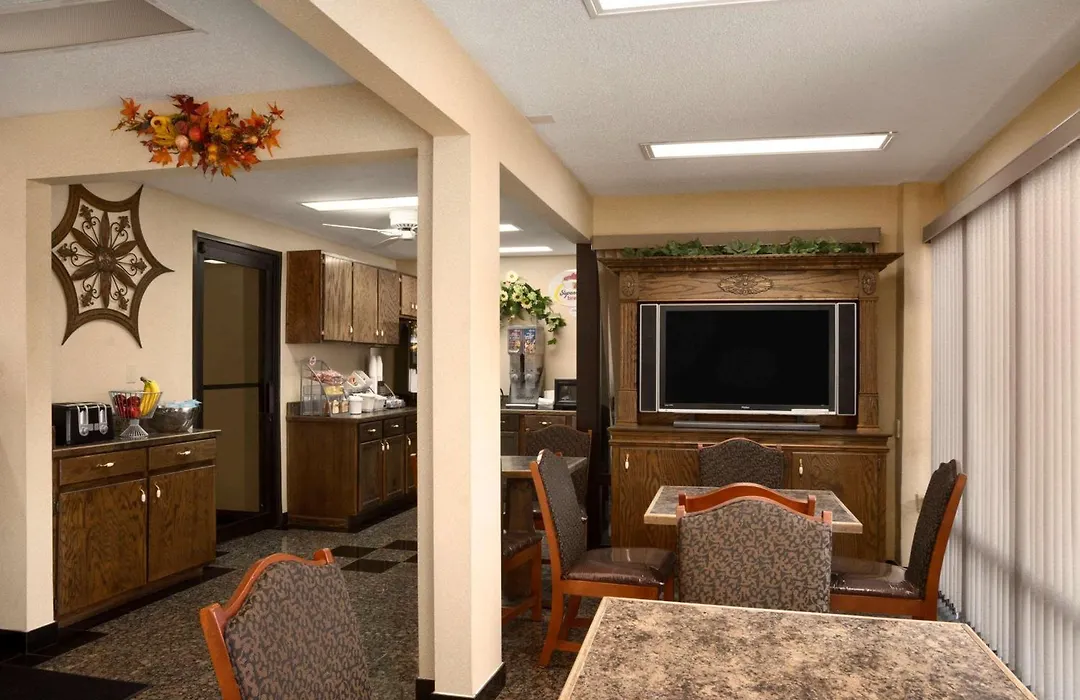 Super 8 By Wyndham Hattiesburg North - University Area-1