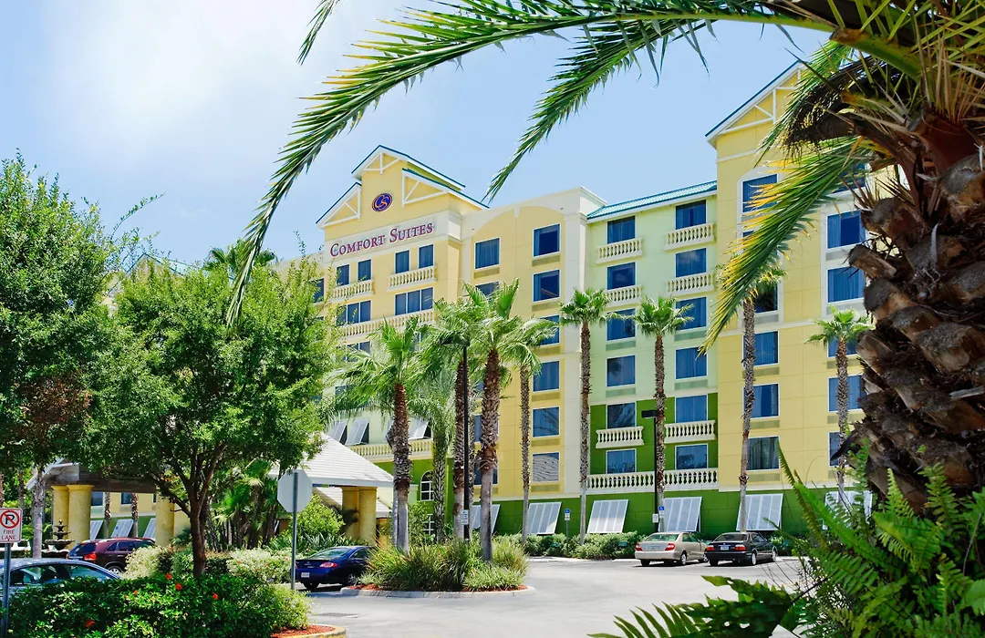 Comfort Suites Maingate East-1