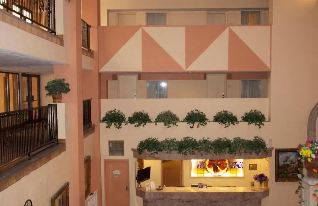 Barcelona Suites Albuquerque-1