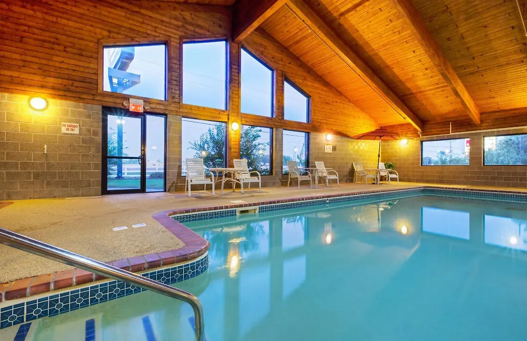 Americinn By Wyndham Blue Earth-1