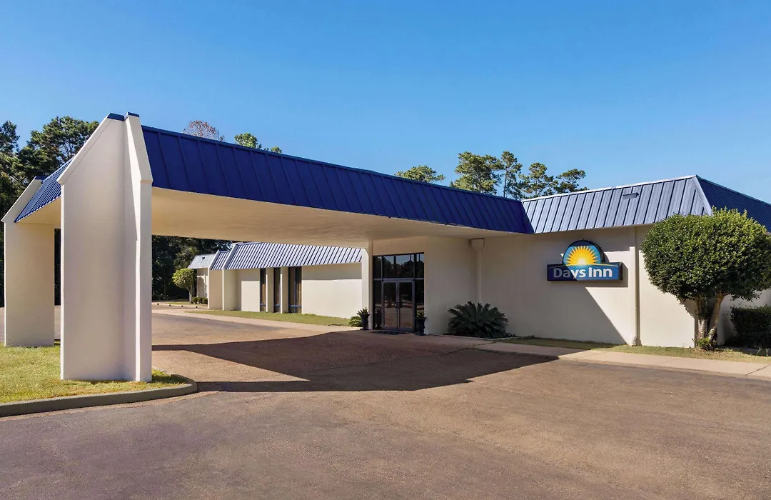 Days Inn By Wyndham Mccomb Ms-1