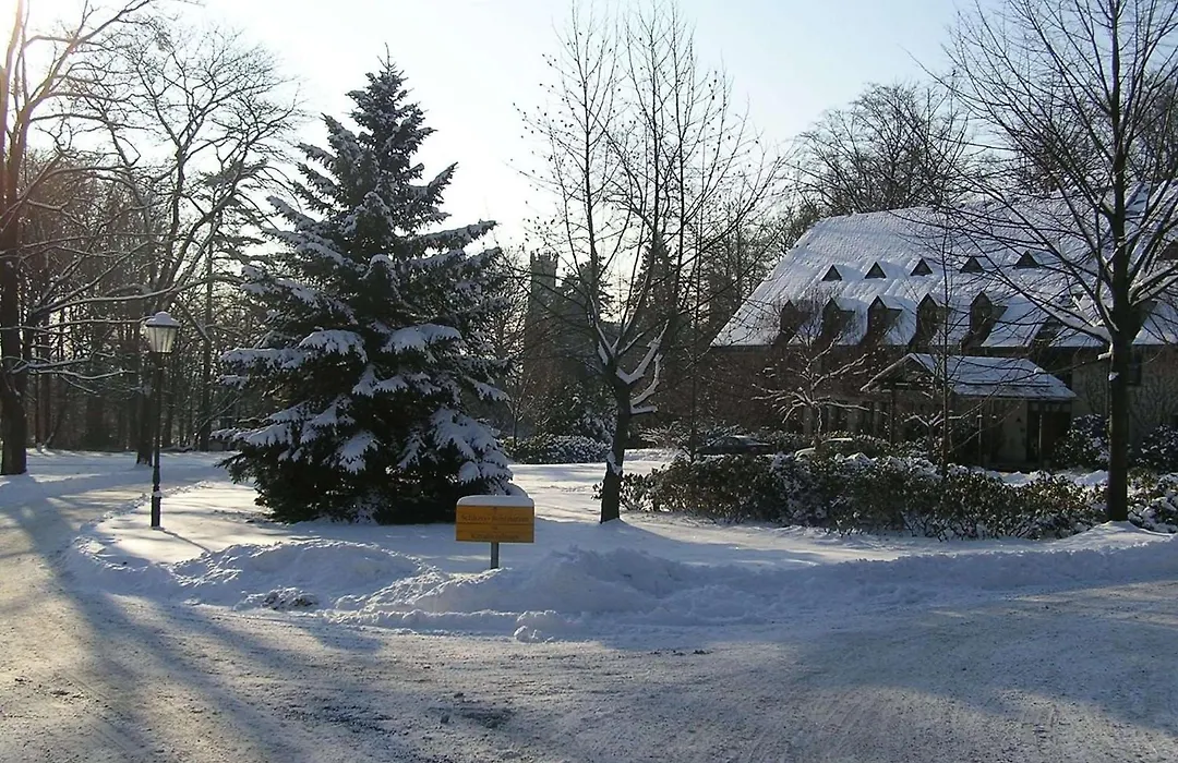 Hotel Schloss Eckberg-1