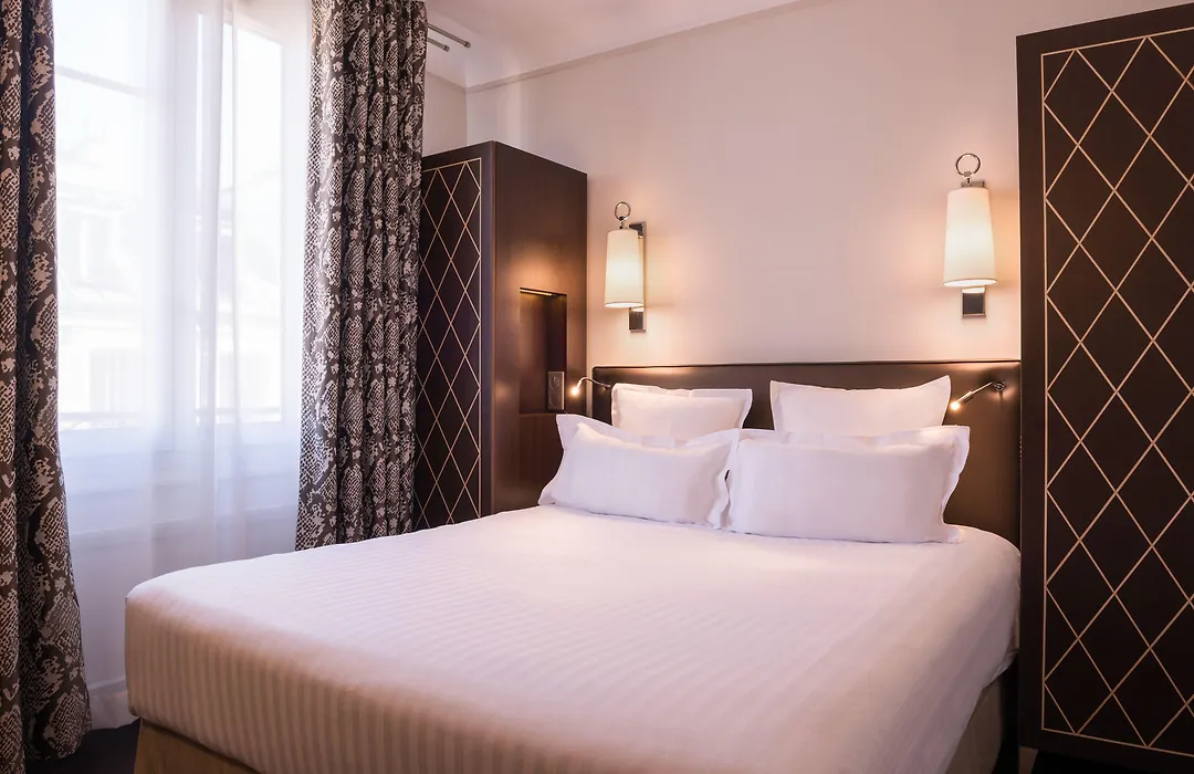 Crystal Hotel-1