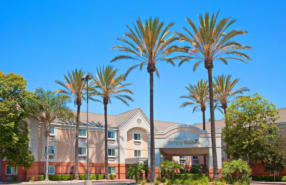 Sonesta Simply Suites Orange County Airport-1