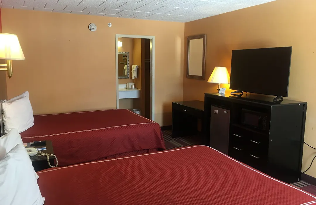 Rodeway Inn University-1