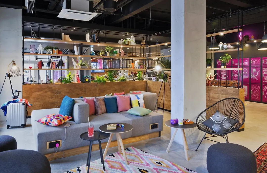 Moxy Berlin Humboldthain Park-1