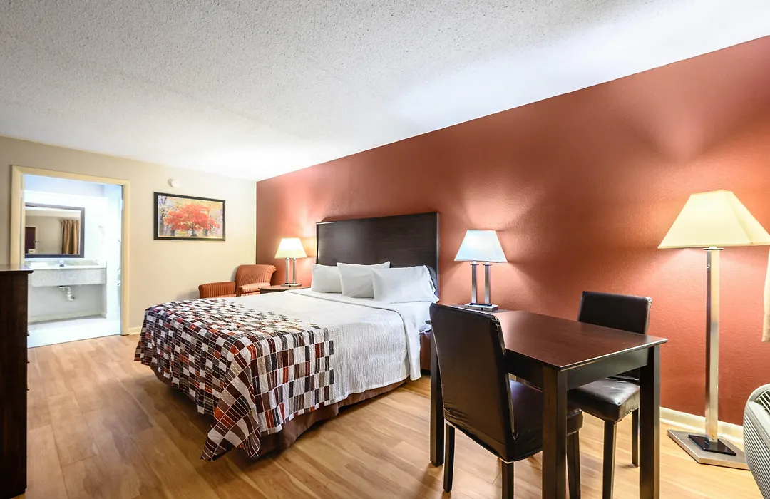 Red Roof Inn Sylacauga-1