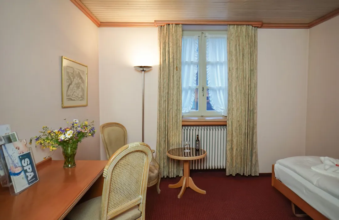 Thermal Hotels & Walliser Alpentherme Leukerbad-1