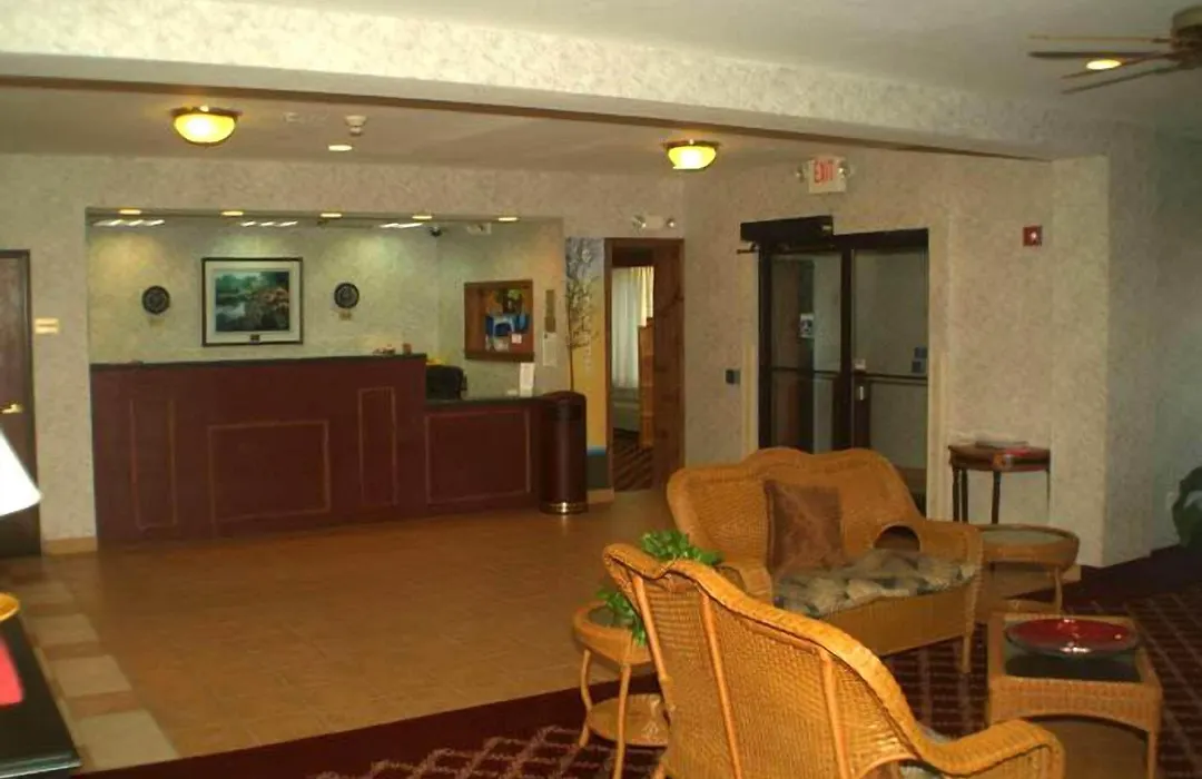 Baymont By Wyndham New Buffalo-1