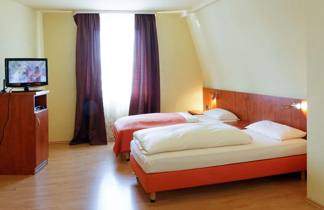 Hotel Alte Fabrik-1
