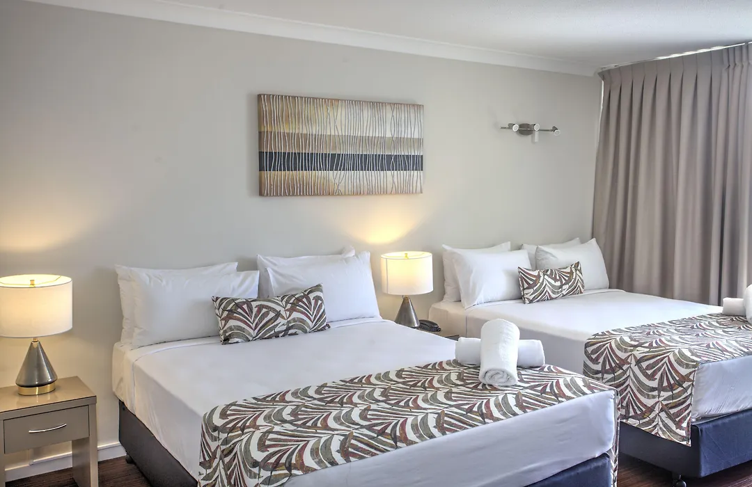 Cairns Plaza Hotel-1