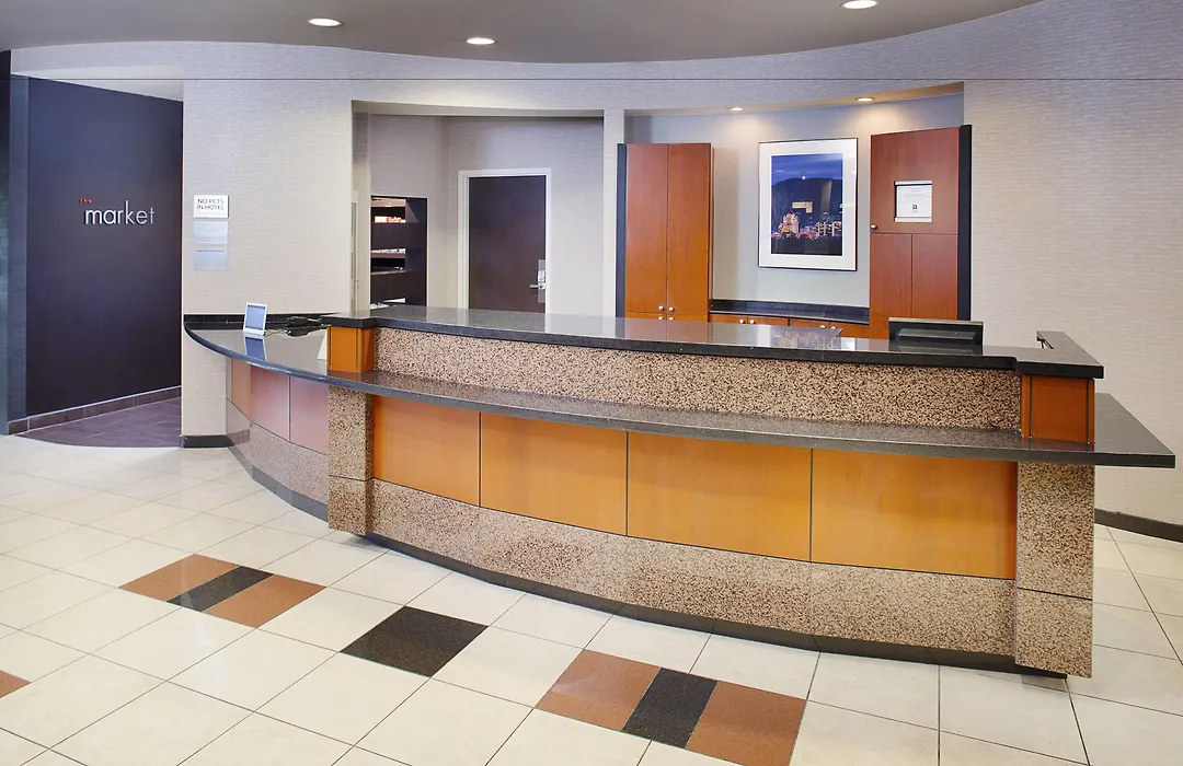 Courtyard By Marriott Roanoke Airport-1