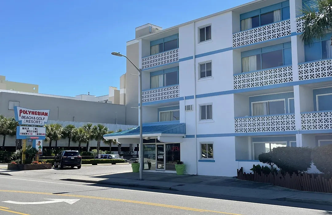 Polynesian Oceanfront Hotel-1