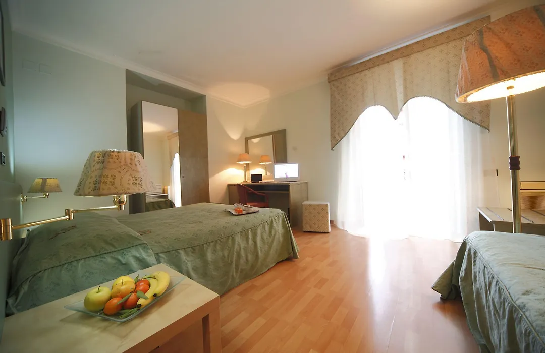 Hotel La Pace-1