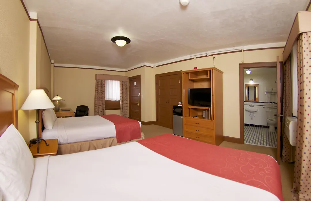 Historic Plains Hotel-1
