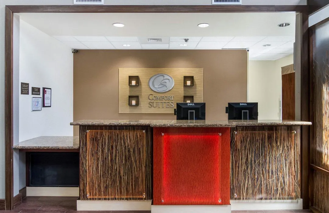 Comfort Suites Odessa Near University-1