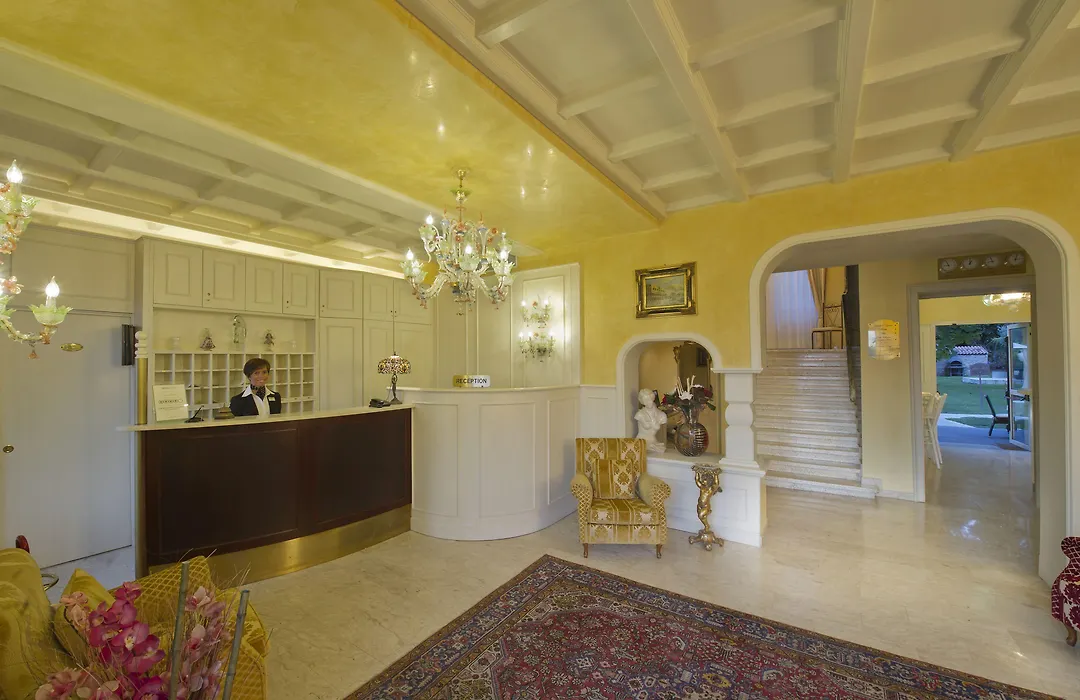 Viktoria Palace Hotel-1
