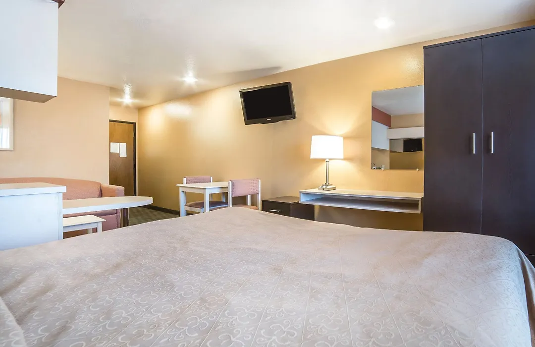 Quality Inn & Suites Elko-1