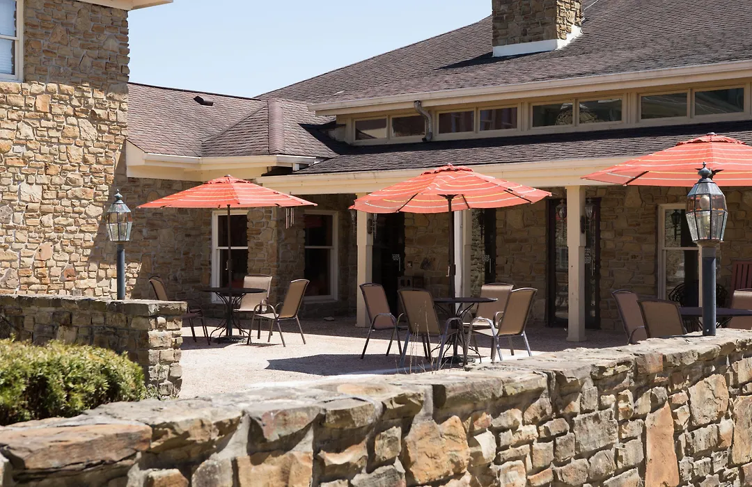 Quality Inn & Suites Bedford West-1