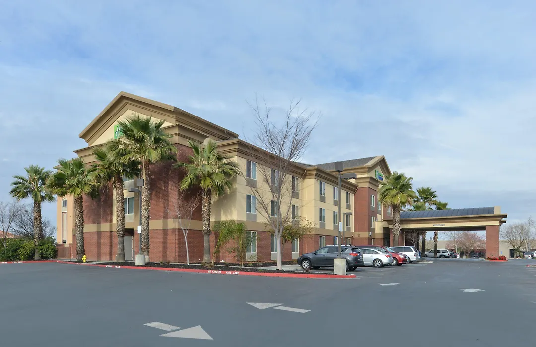 Holiday Inn Express Woodland By Ihg-1