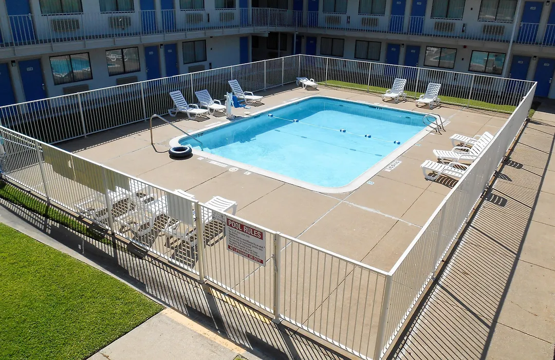 Motel 6-Greenville, Tx-1