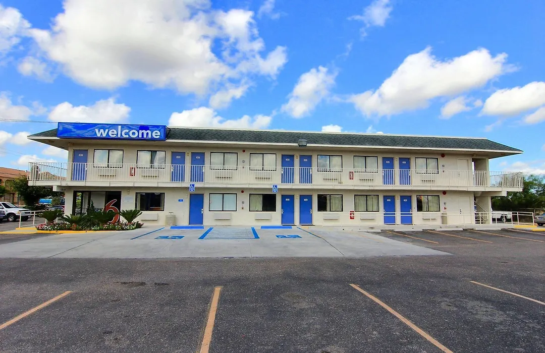 Motel 6-Kingsville, Tx-1