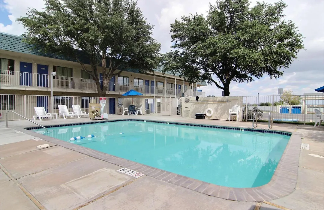 Motel 6-Fort Stockton, Tx-1