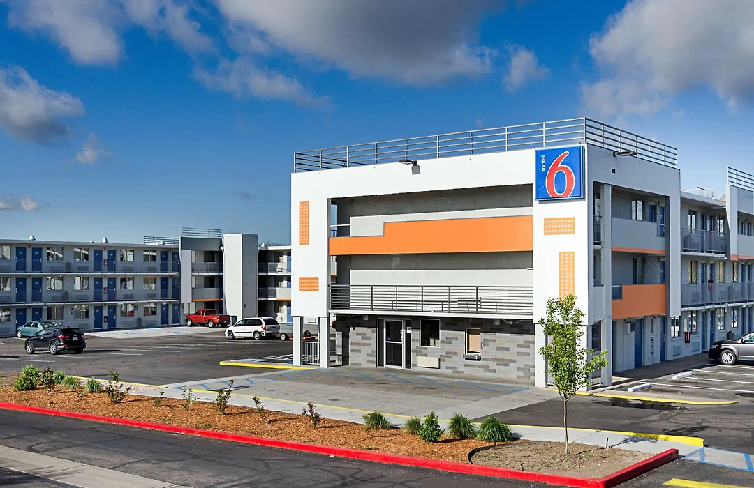 Motel 6- Denver, Co Downtown-1