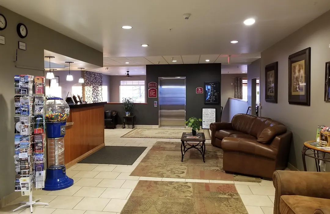 Grand View Inn & Suites-1