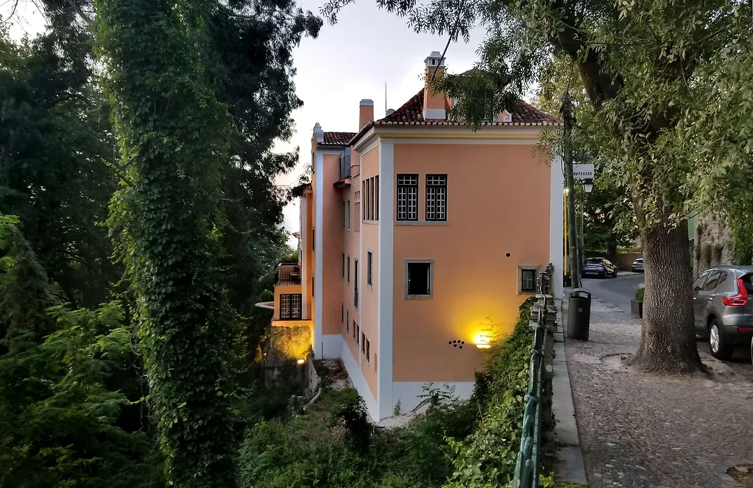 Lawrences Hotel-1