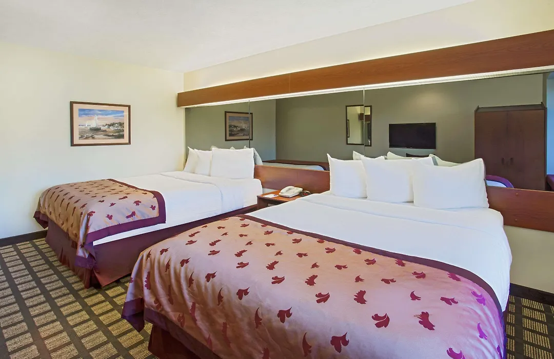 Microtel Inn & Suites By Wyndham Holland-1