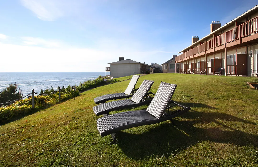 Clarion Inn Surfrider Resort-1